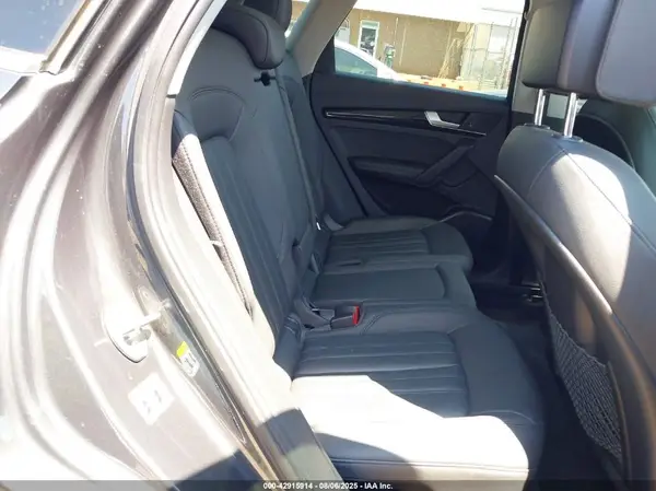 WA1BNAFY8K2066830 2019 AUDI Q5 - Image 8