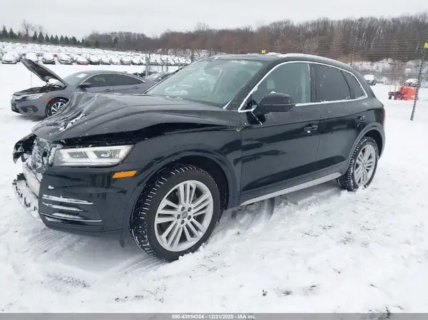 WA1BNAFY8K2080680 2019 AUDI Q5 - Image 2