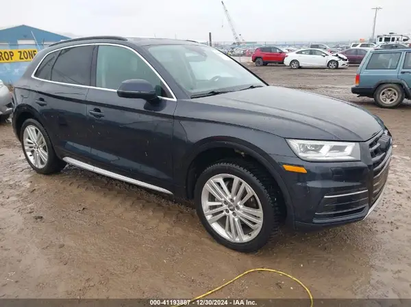 WA1BNAFY8K2082851 2019 AUDI Q5 - Image 1