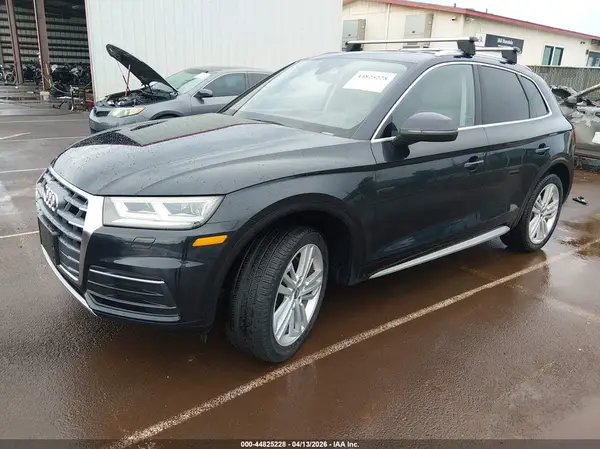WA1BNAFY8K2086219 2019 AUDI Q5 - Image 2