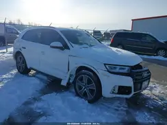 WA1BNAFY8K2096216 2019 AUDI Q5