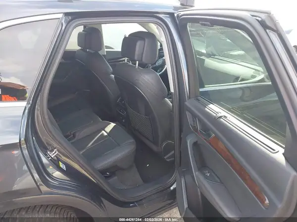 WA1BNAFY8K2096443 2019 AUDI Q5 - Image 8