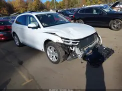 WA1BNAFY8K2120319 2019 AUDI Q5