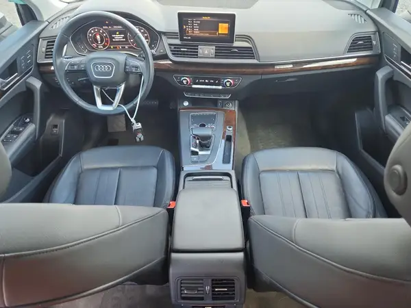WA1BNAFY8L2026572 2020 AUDI Q5 - Image 8
