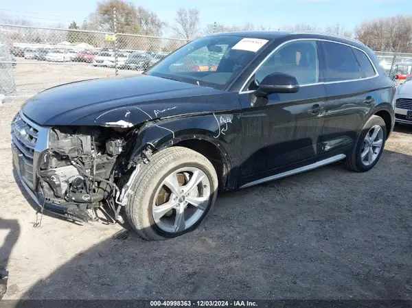 WA1BNAFY8L2034316 2020 AUDI Q5 - Image 2