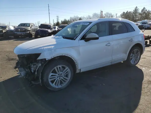WA1BNAFY8L2053769 2020 AUDI Q5 - Image 1
