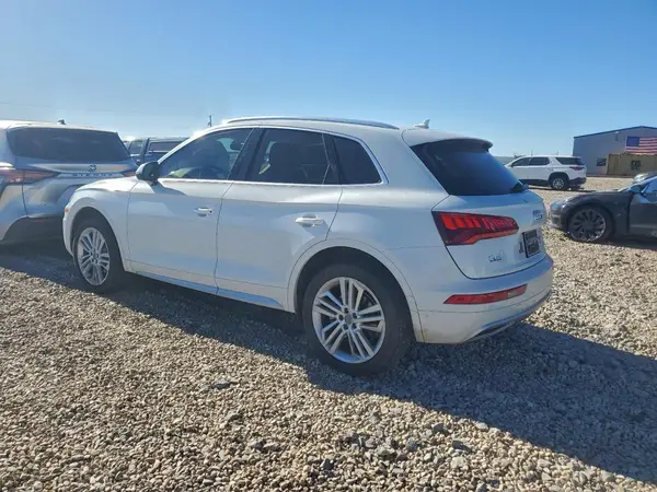 WA1BNAFY8L2073438 2020 AUDI Q5 - Image 2