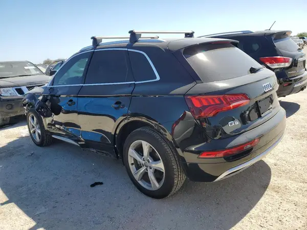 WA1BNAFY8L2106034 2020 AUDI Q5 - Image 2