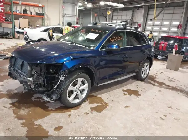 WA1BNAFY8L2112979 2020 AUDI Q5 - Image 2