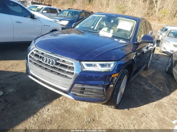WA1BNAFY9J2000477 2018 AUDI Q5 - Image 2