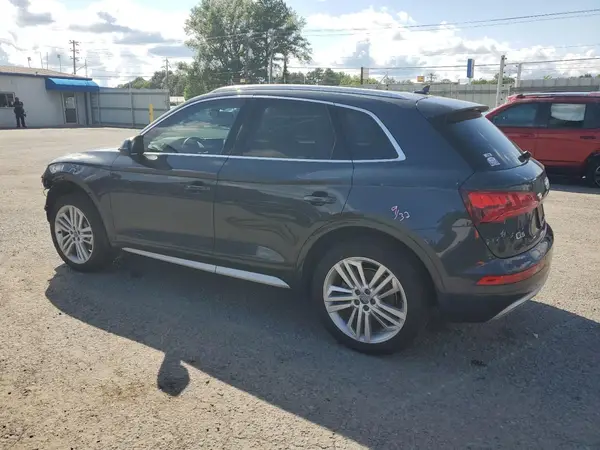 WA1BNAFY9J2001273 2018 AUDI Q5 - Image 2