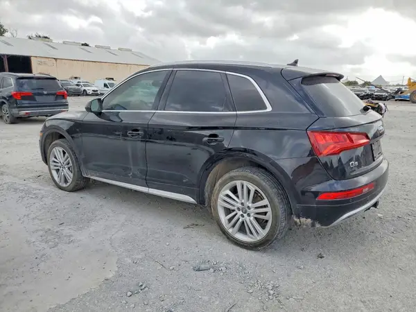 WA1BNAFY9J2002200 2018 AUDI Q5 - Image 2