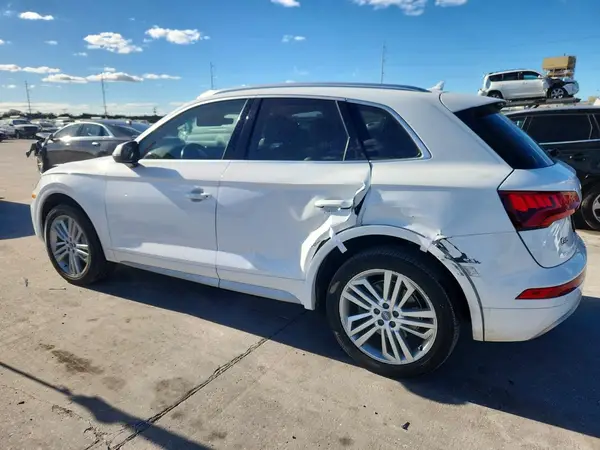 WA1BNAFY9J2005890 2018 AUDI Q5 - Image 2