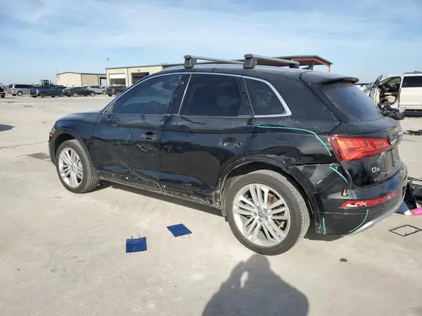 WA1BNAFY9J2009650 2018 AUDI Q5 - Image 2