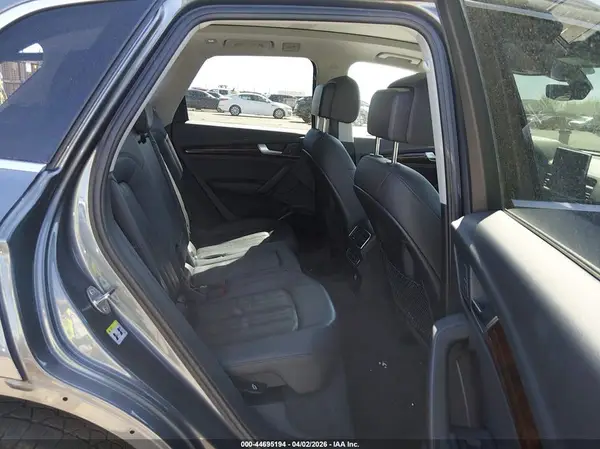 WA1BNAFY9J2016937 2018 AUDI Q5 - Image 8