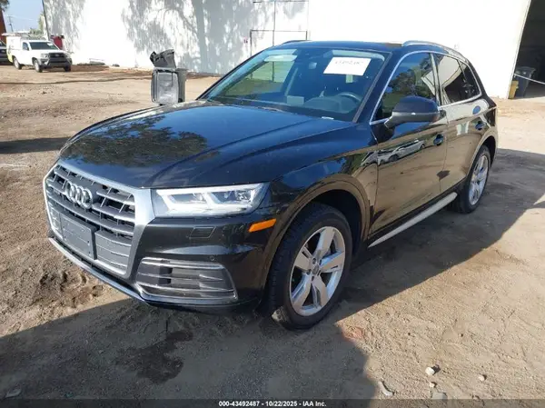 WA1BNAFY9J2019482 2018 AUDI Q5 - Image 2