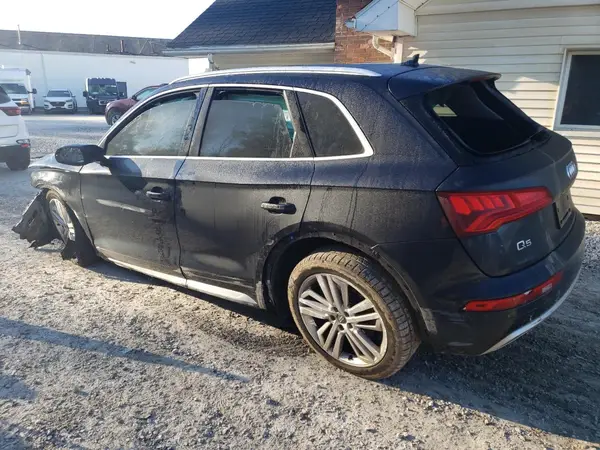 WA1BNAFY9J2020261 2018 AUDI Q5 - Image 2
