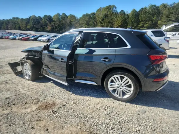 WA1BNAFY9J2040123 2018 AUDI Q5 - Image 2