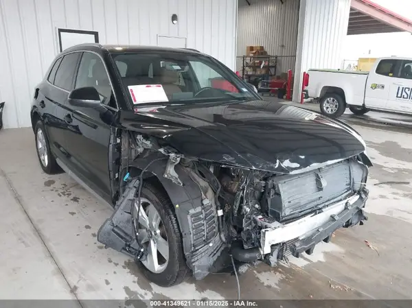 WA1BNAFY9J2045886 2018 AUDI Q5 - Image 1