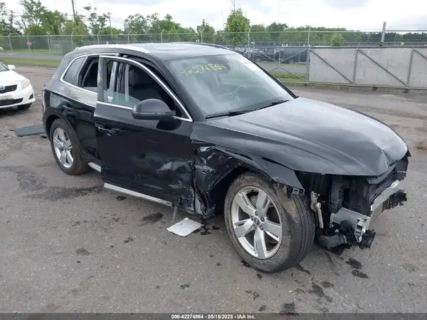 WA1BNAFY9J2055527 2018 AUDI Q5 - Image 1