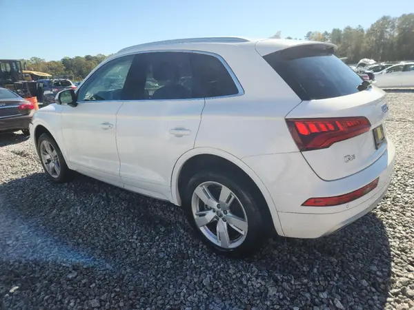 WA1BNAFY9J2057469 2018 AUDI Q5 - Image 2