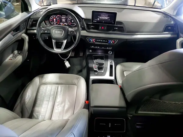 WA1BNAFY9J2068021 2018 AUDI Q5 - Image 8