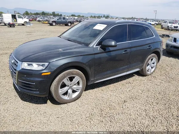 WA1BNAFY9J2082209 2018 AUDI Q5 - Image 2