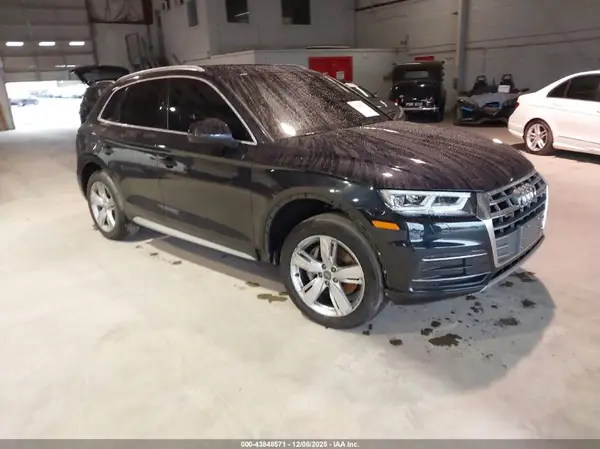 WA1BNAFY9J2091802 2018 AUDI Q5 - Image 1