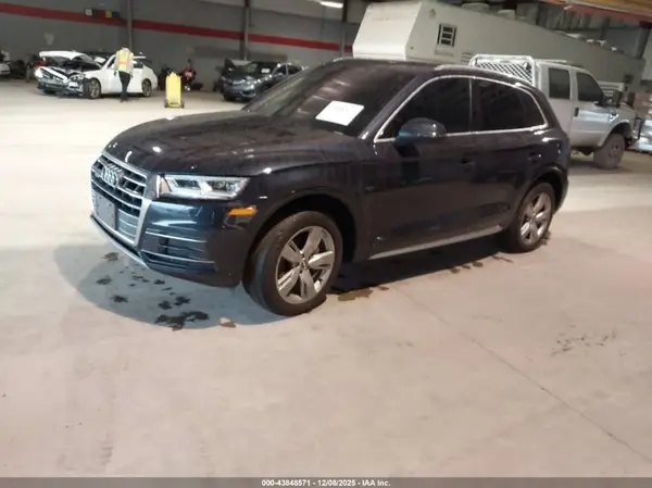 WA1BNAFY9J2091802 2018 AUDI Q5 - Image 2