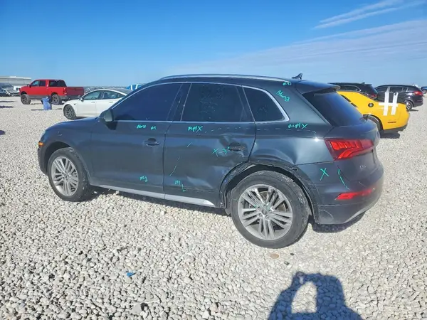 WA1BNAFY9J2105343 2018 AUDI Q5 - Image 2