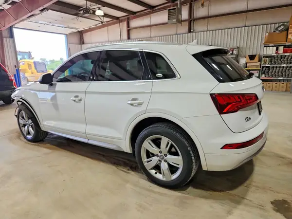 WA1BNAFY9J2118576 2018 AUDI Q5 - Image 2