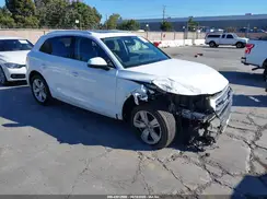 WA1BNAFY9J2124328 2018 AUDI Q5