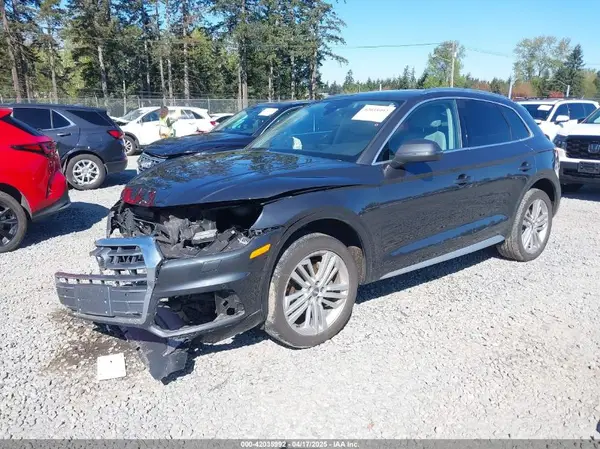 WA1BNAFY9J2125799 2018 AUDI Q5 - Image 2