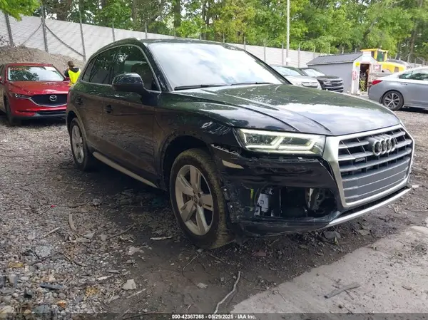 WA1BNAFY9J2129013 2018 AUDI Q5 - Image 1