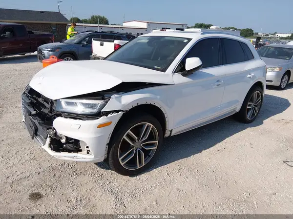WA1BNAFY9J2139041 2018 AUDI Q5 - Image 2