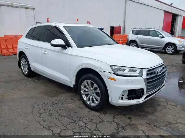 WA1BNAFY9J2153666 2018 AUDI Q5 - Image 1