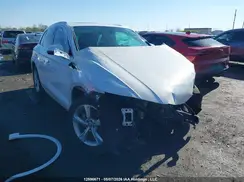WA1BNAFY9J2205975 2018 AUDI Q5