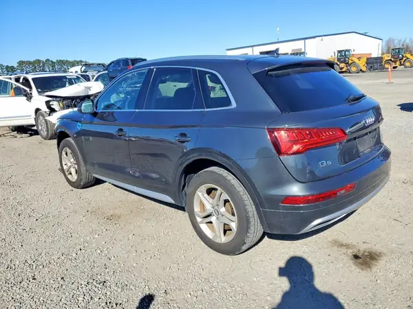 WA1BNAFY9J2220878 2018 AUDI Q5 - Image 2