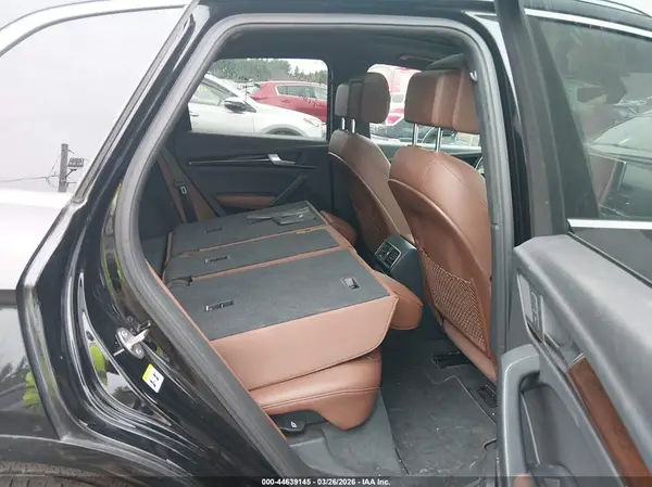 WA1BNAFY9J2243576 2018 AUDI Q5 - Image 8