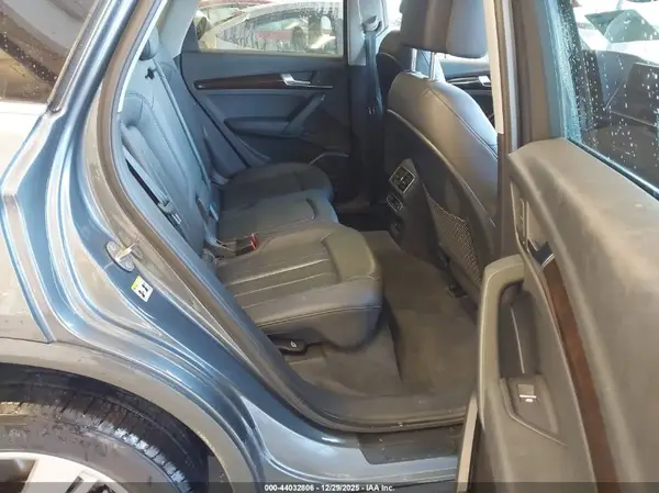 WA1BNAFY9J2244730 2018 AUDI Q5 - Image 8