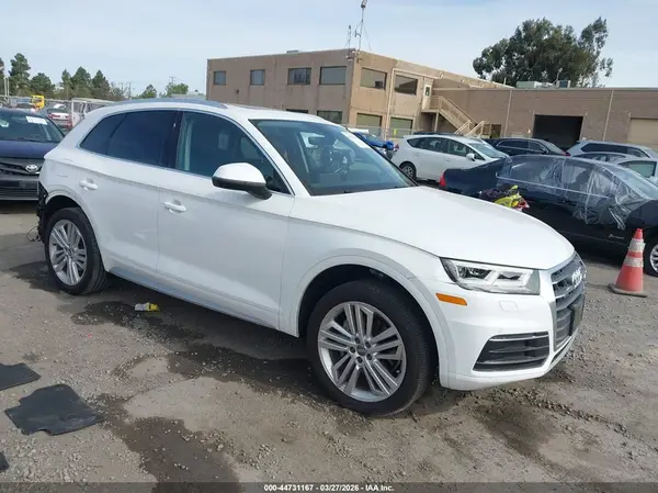 WA1BNAFY9J2248700 2018 AUDI Q5 - Image 1