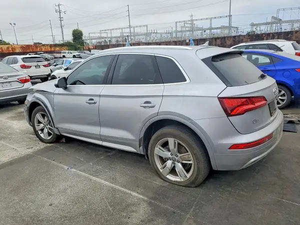 WA1BNAFY9K2020357 2019 AUDI Q5 - Image 2