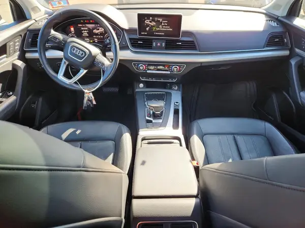 WA1BNAFY9K2021816 2019 AUDI Q5 - Image 8