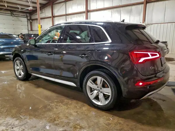 WA1BNAFY9K2042486 2019 AUDI Q5 - Image 2