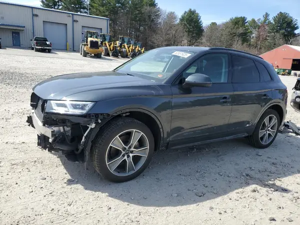 WA1BNAFY9K2044951 2019 AUDI Q5 - Image 1