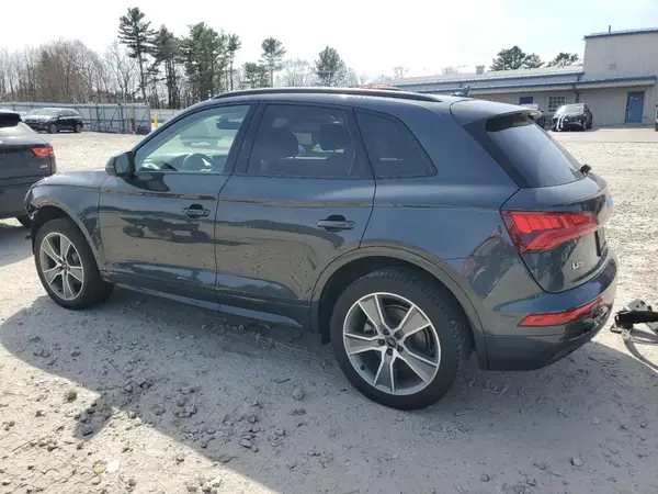 WA1BNAFY9K2044951 2019 AUDI Q5 - Image 2
