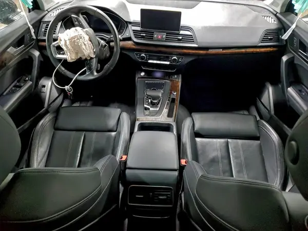 WA1BNAFY9K2048076 2019 AUDI Q5 - Image 8