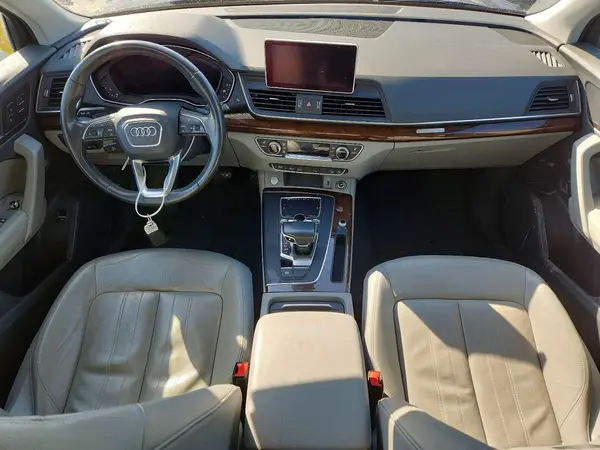 WA1BNAFY9K2049633 2019 AUDI Q5 - Image 8