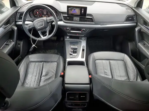 WA1BNAFY9K2049700 2019 AUDI Q5 - Image 8