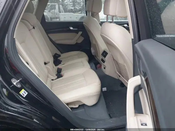 WA1BNAFY9K2049714 2019 AUDI Q5 - Image 8